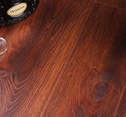 laminate flooring K T  x